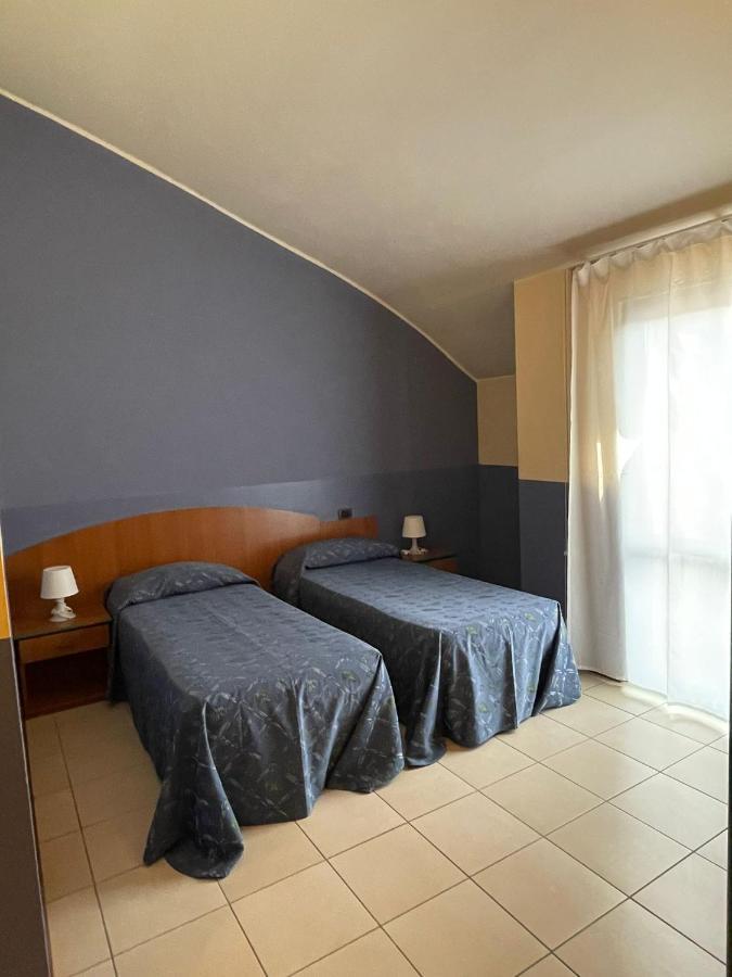 Hotel Arda Fiorenzuola Fiorenzuola dʼArda Exterior foto